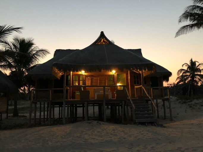 Exterior & Views 2, Pura Vida Lodge, Morrumbene