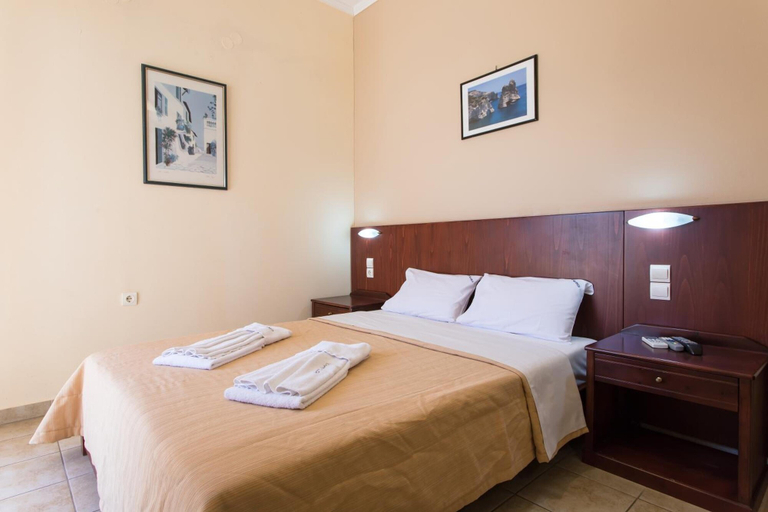 Bedroom 3, Hotel Glaros, Crete