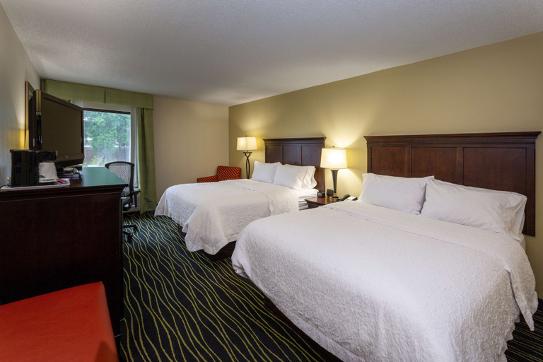 Bedroom 3, Hampton Inn Columbia I-26/Harbison Blvd., Richland
