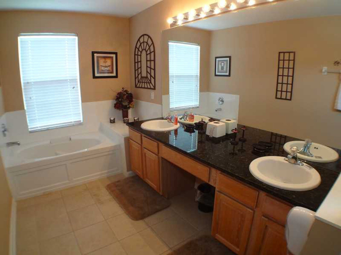 Bathroom 3, 6BR 4BA Home in Windsor Hills by CV-2601, Osceola