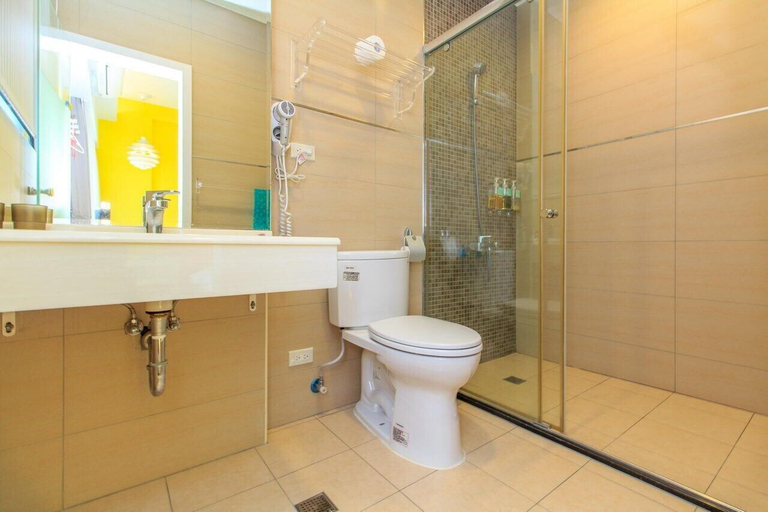 Bathroom 3, Silimu Hostel, Yilan