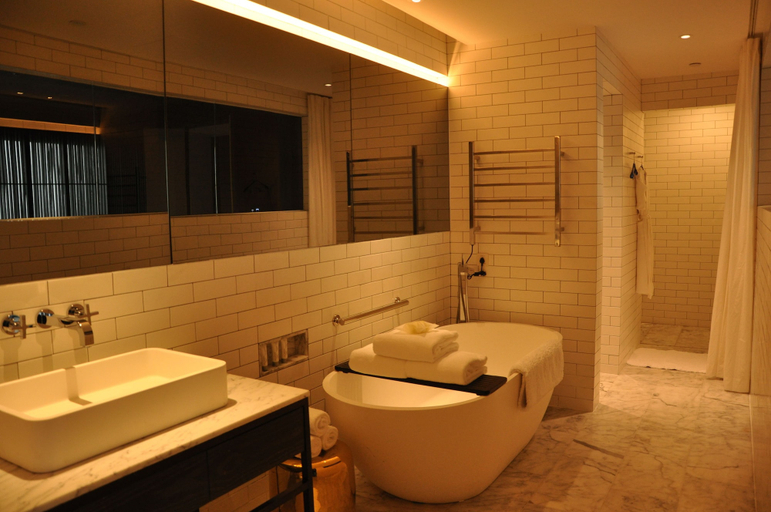 Bathroom 5, Le Méridien Zhengzhou, Zhengzhou