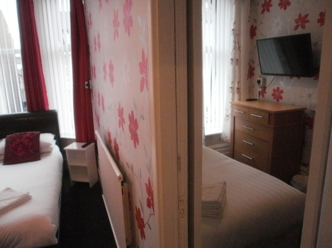 Bedroom 4, The Withnell Hotel, Blackpool