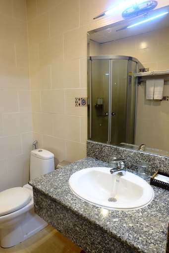 Bathroom 5, Sunny Hotel, Nha Trang