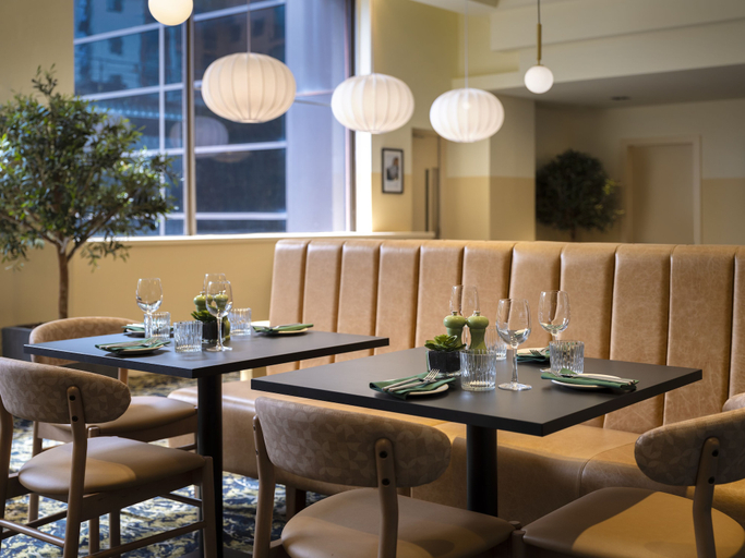 Food & Drinks 5, Leonardo Royal Hotel Birmingham, Birmingham