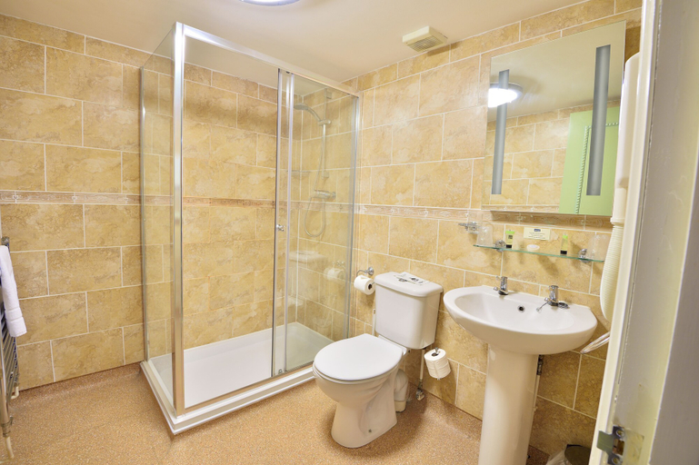 Bathroom 4, The Angel Hotel, Gloucestershire
