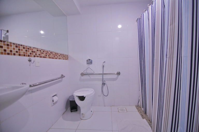 Bathroom 3, Hotel Atlântico Avenida, Rio de Janeiro