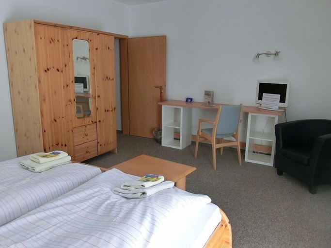 Bedroom 4, Landhaus Pfahlershof, Dithmarschen