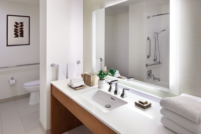 Bathroom 5, The Ambrose, Los Angeles