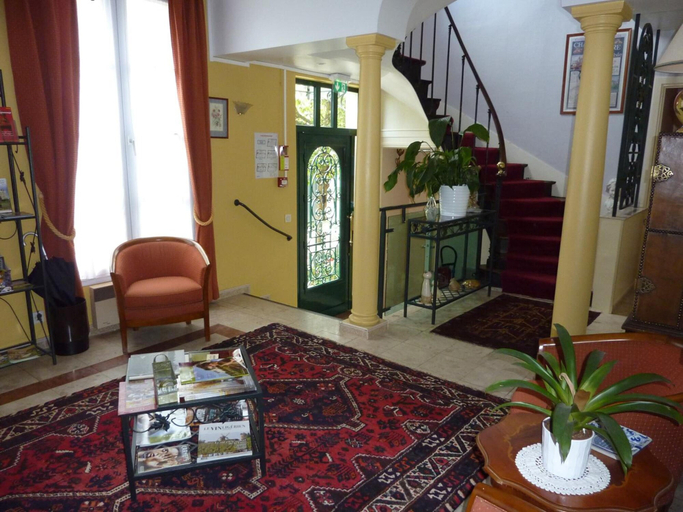 Others 5, Hôtel du Manoir, Indre-et-Loire