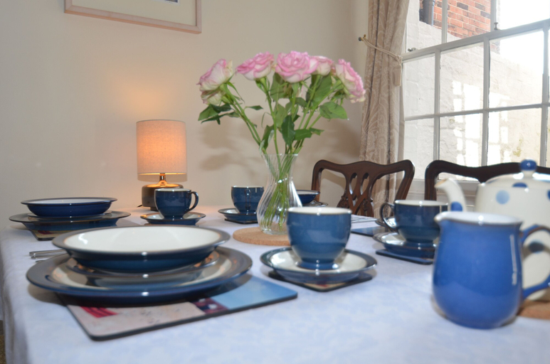 Others 5, Crown Cottage, East Sussex