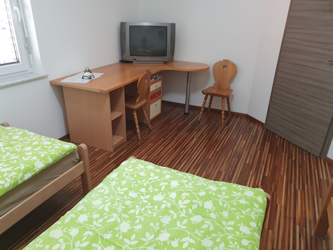 Bedroom 2, Apartments Akacijev Izvir, Miklavž na Dravskem Polju