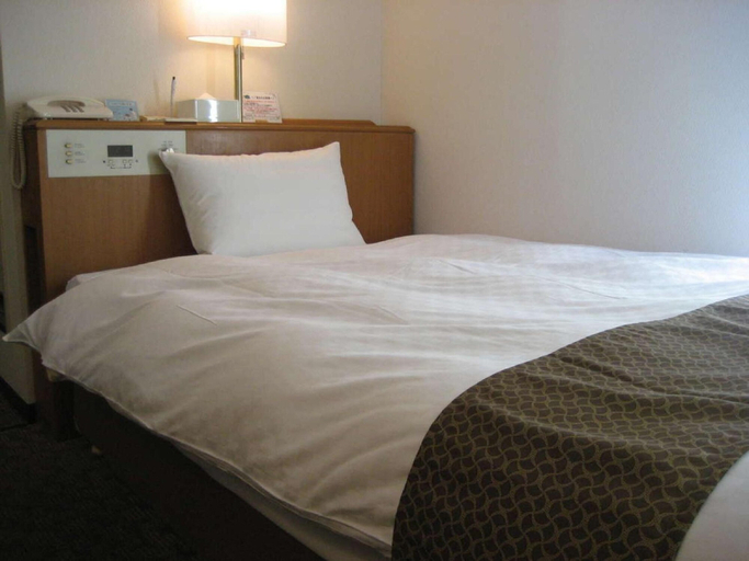 Bedroom 3, Matsumoto Tourist Hotel, Matsumoto
