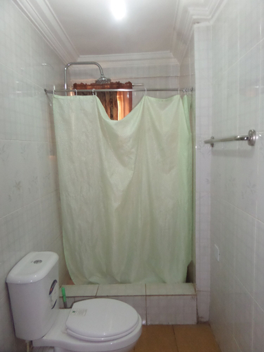 Bathroom, Avery Hotel, AbujaMun