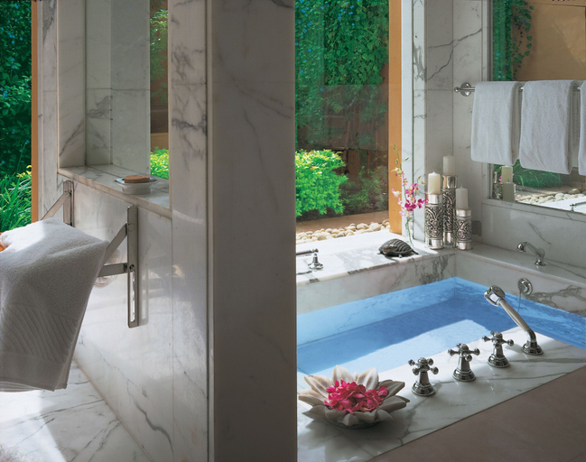 Bathroom 5, The Oberoi Rajvilas, Jaipur
