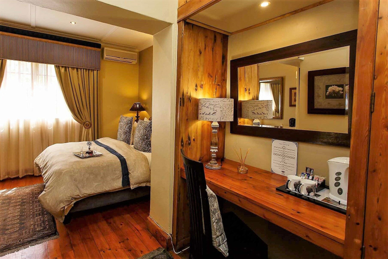 Bedroom 3, Riverside Lodge, Eden
