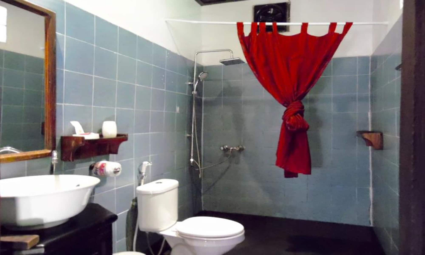 Bathroom 3, Nong Kiau Riverside, Ngoi