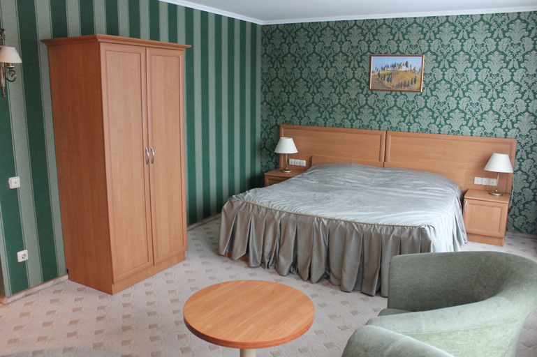 Bedroom 3, Hotel Hostynnist, Dniprovs'kyi