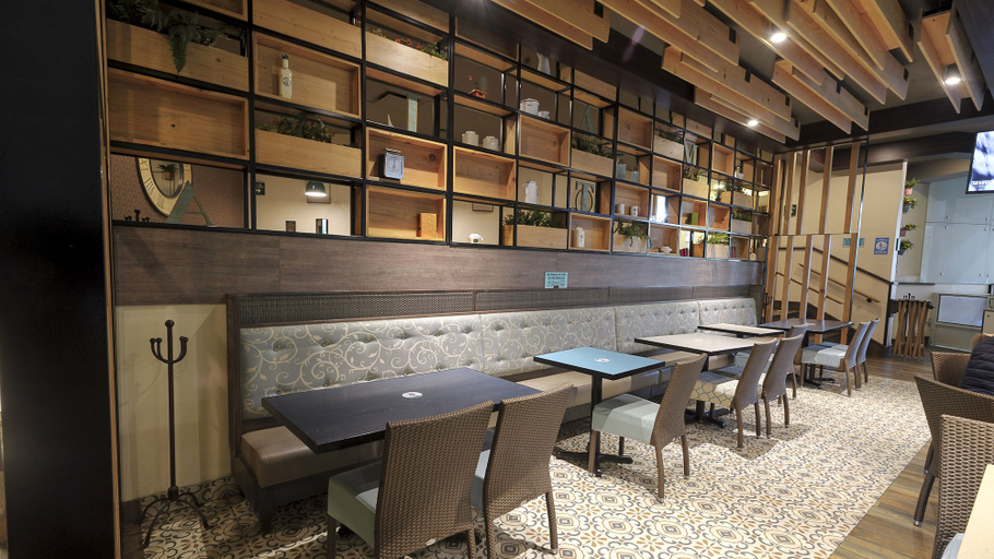 Food & Drinks 4, Holiday Inn Hotel & Suites Medica Sur by IHG, Mexico City