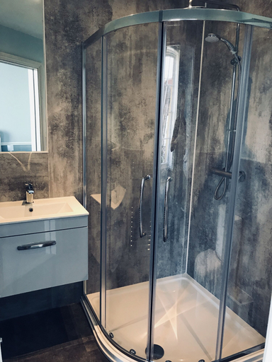 Bathroom 4, Regency Rooms, Gloucestershire