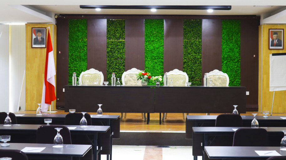 Food & Drinks 5, Grand Victoria Hotel, Samarinda