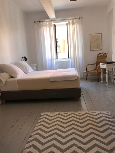 Bedroom 4, Maison Ladevèze, Loire