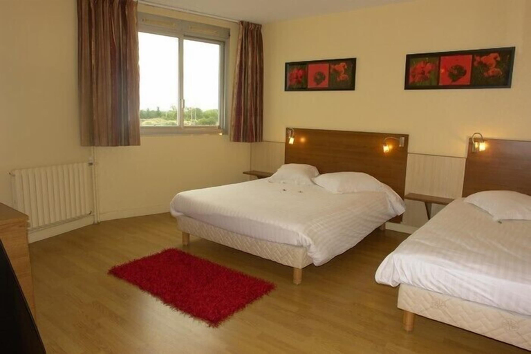 Bedroom 4, Brit Hotel le Magdalena, Nièvre