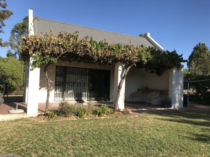 Exterior & Views 2, Lauradale Accommodation, Cape Winelands