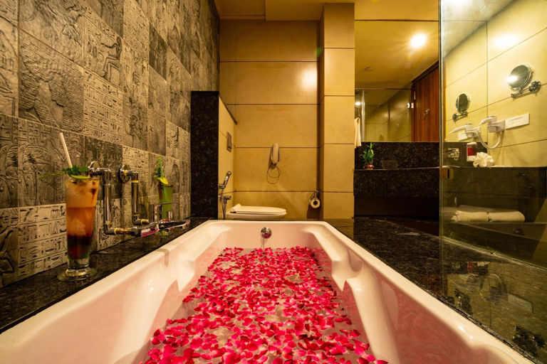 Bathroom 4, Regenta Inn Morbi, Morbi