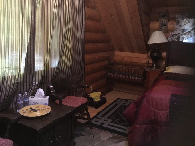 Others 5, Redwood Log Cabin, Del Norte
