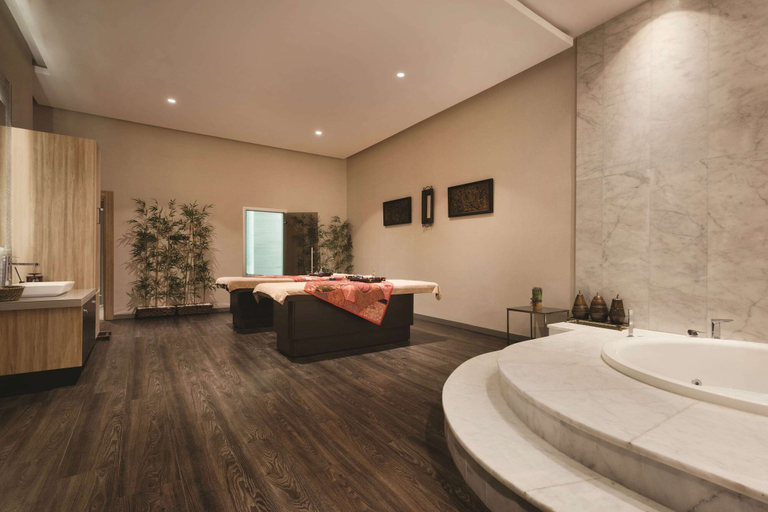 Bathroom 5, TRYP by Wyndham Istanbul Basın Ekspres, Bağcılar