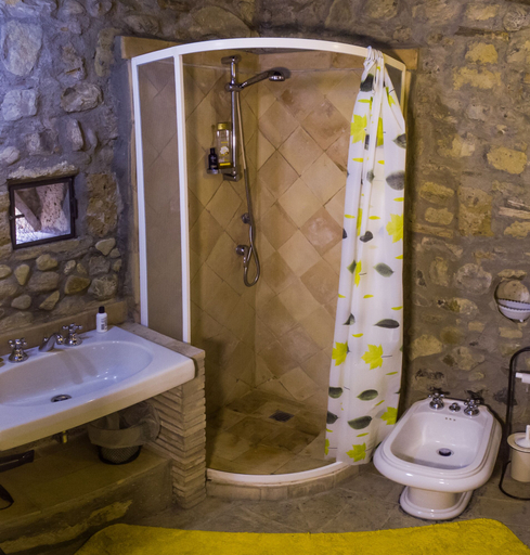Bathroom 4, Podere Vitiano, Terni