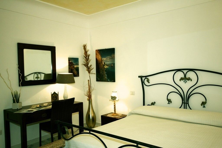 Bedroom 3, Cavalluccio Marino, Napoli