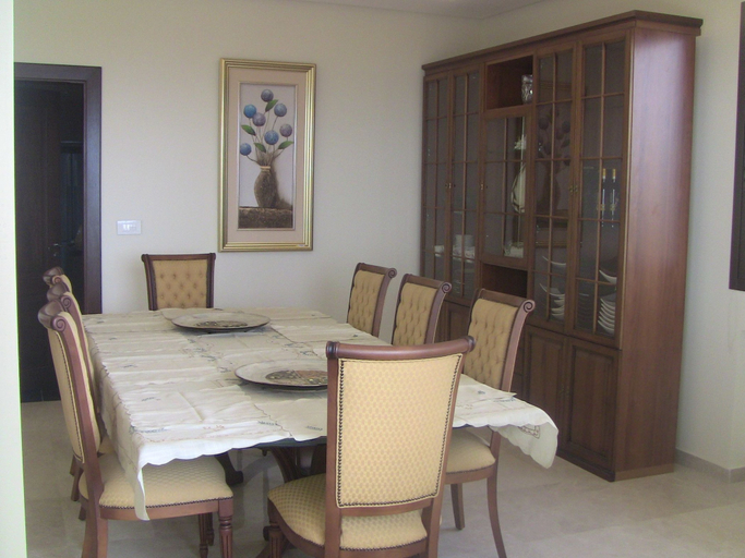 Others 5, Villa Sawan, El Metn