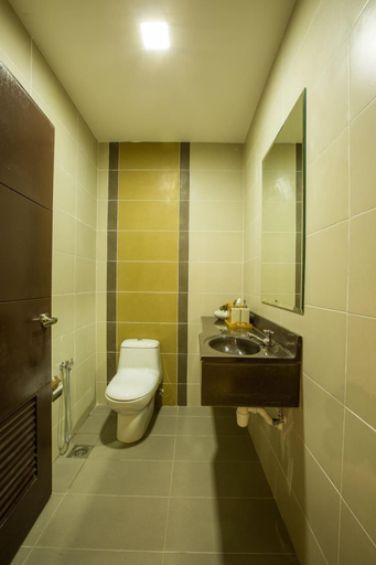 Bathroom 4, Humaira Hotel, Tanah Merah