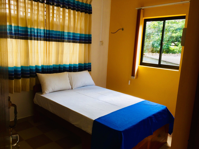 Bedroom 2, Ceylon Saradiel, Mawanella