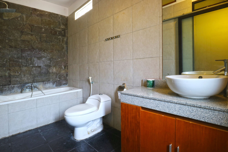 Bathroom 3, Saren Guest House Bali, Badung