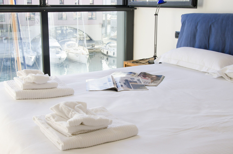 Bedroom 3, JOIVY nel Cuore del Porto Antico a Genova, Genova