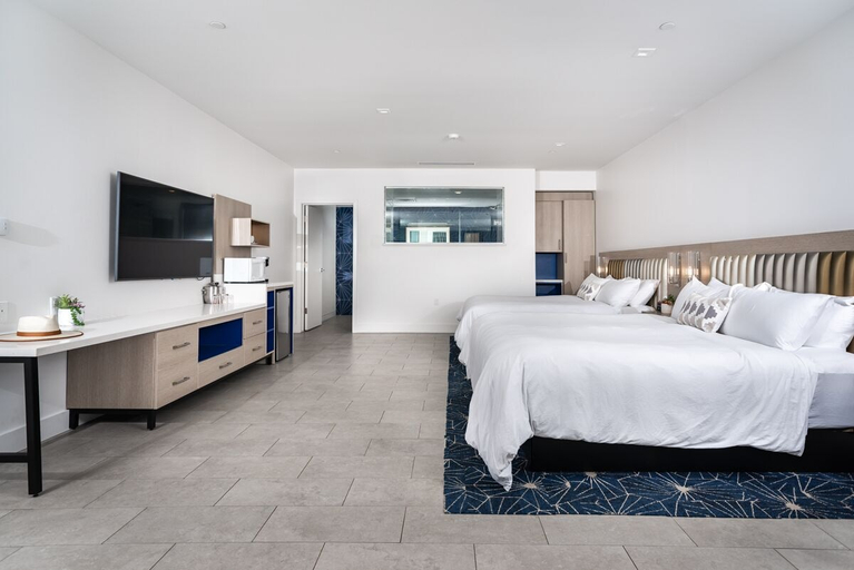 Bedroom 3, Heat Hotel, Mohave