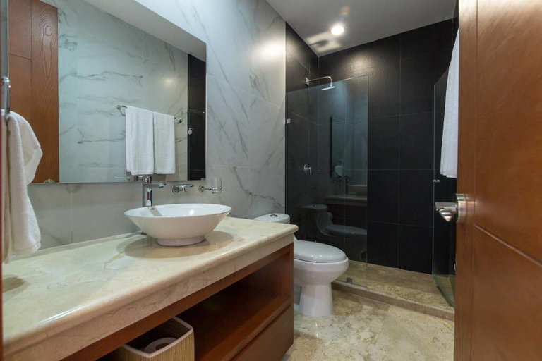Bathroom 3, Menesse 205 by CocoBR, Cozumel