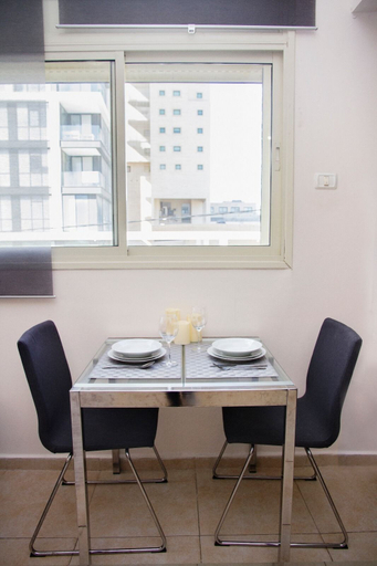 Others 5, KAV Apartments -HaYarkon St. 30