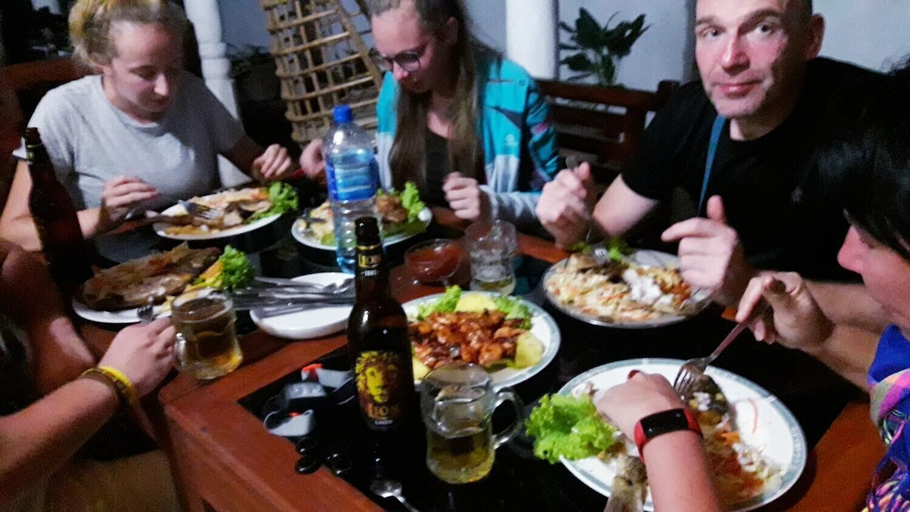 Food & Drinks 4, The Max Villa, Negombo