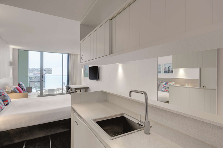 Dining Room 7