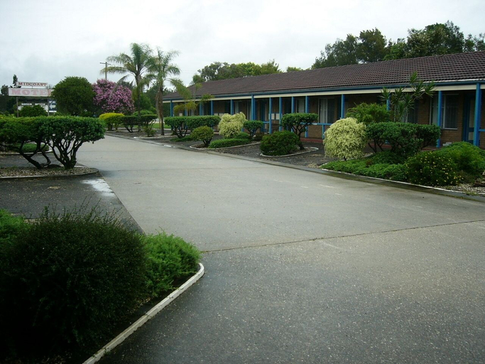 Others 4, Mid Coast Motor Inn, Nambucca