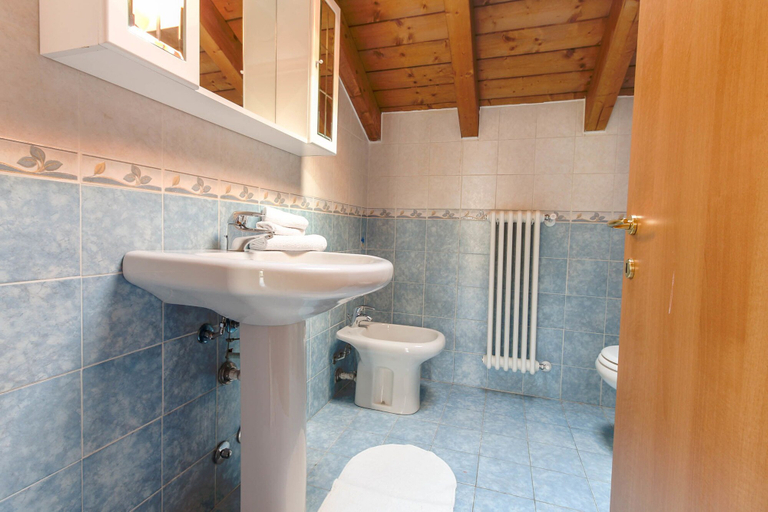 Bathroom 3, Barcaiolo Apartment, Lecco