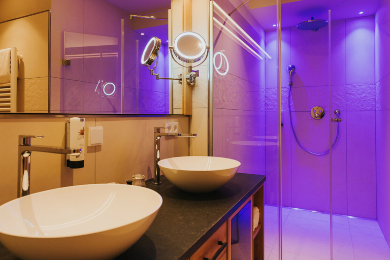 Bathroom 5, Ortners Resort, Passau
