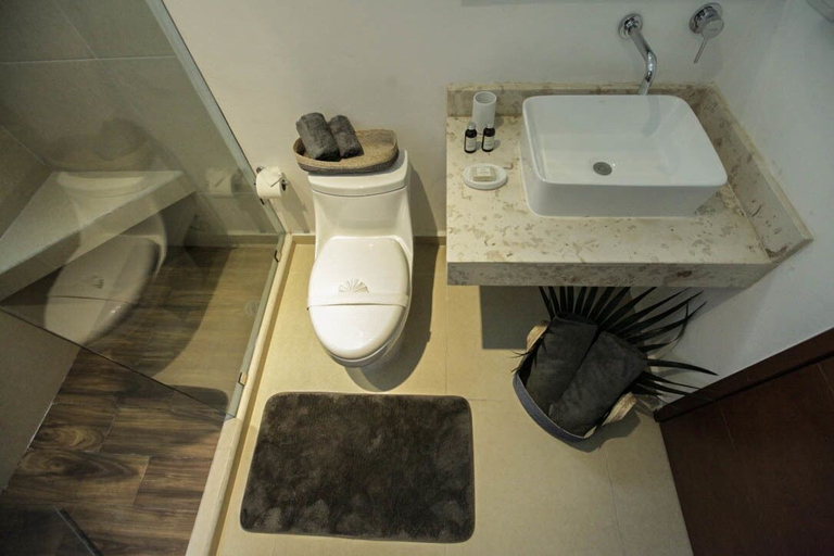 Bathroom 3, Martiki Condo 2 bedroom sleeps 4, Cozumel