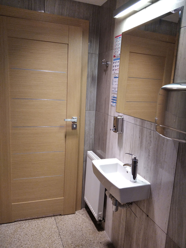 Bathroom 3, Hostel Szafarnia 10 Bed&Breakfast, Gdańsk City