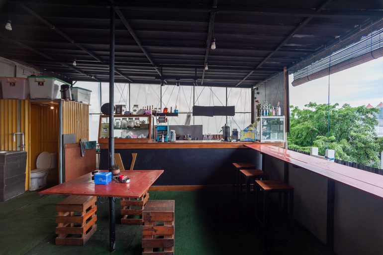 Food & Drinks 4, RedDoorz Plus @ Kemayoran, Central Jakarta
