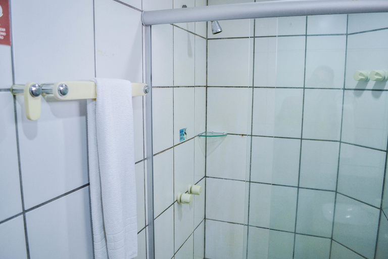 Bathroom 4, Hotel Flat Classic, Fortaleza